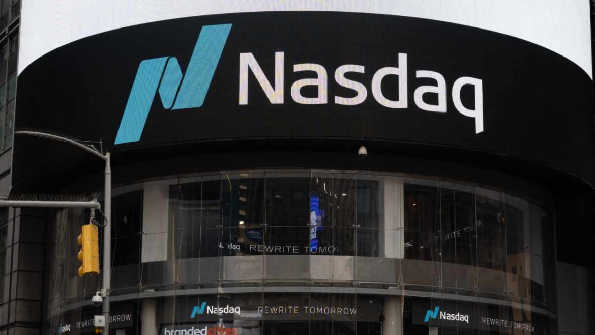 Galaxy Digital Eyes Nasdaq Listing May 16  
(Note: Kept under 35 characters while maintaining clarity and impact.)