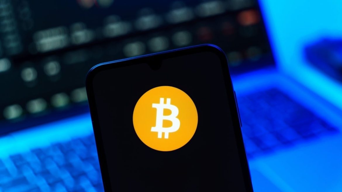 Bitcoin ETFs See $117M Inflow Boost