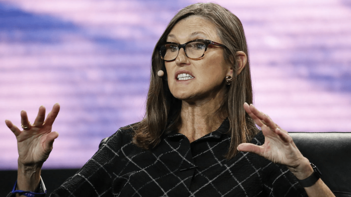 Bitcoin to $1.5M? Cathie Wood Sees Gold Fading