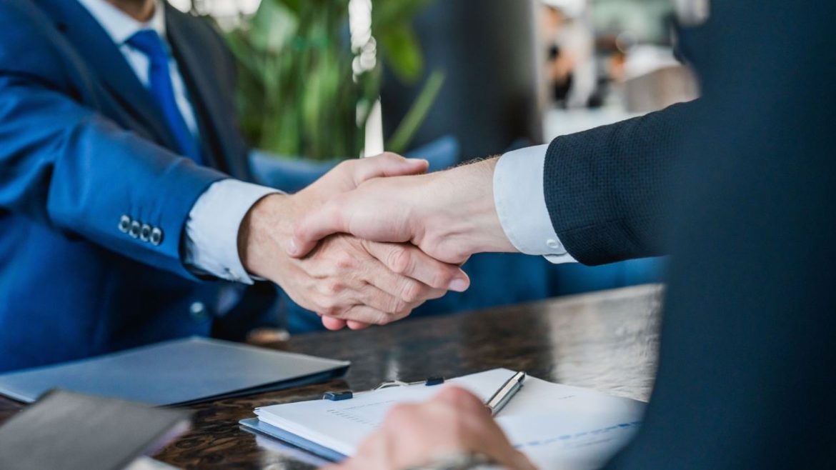Here’s a concise and engaging title under 35 characters:  
Anchorage Digital Buys Stablecoin Issuer Mountain Protocol  
Let me know if you’d like any refinements!