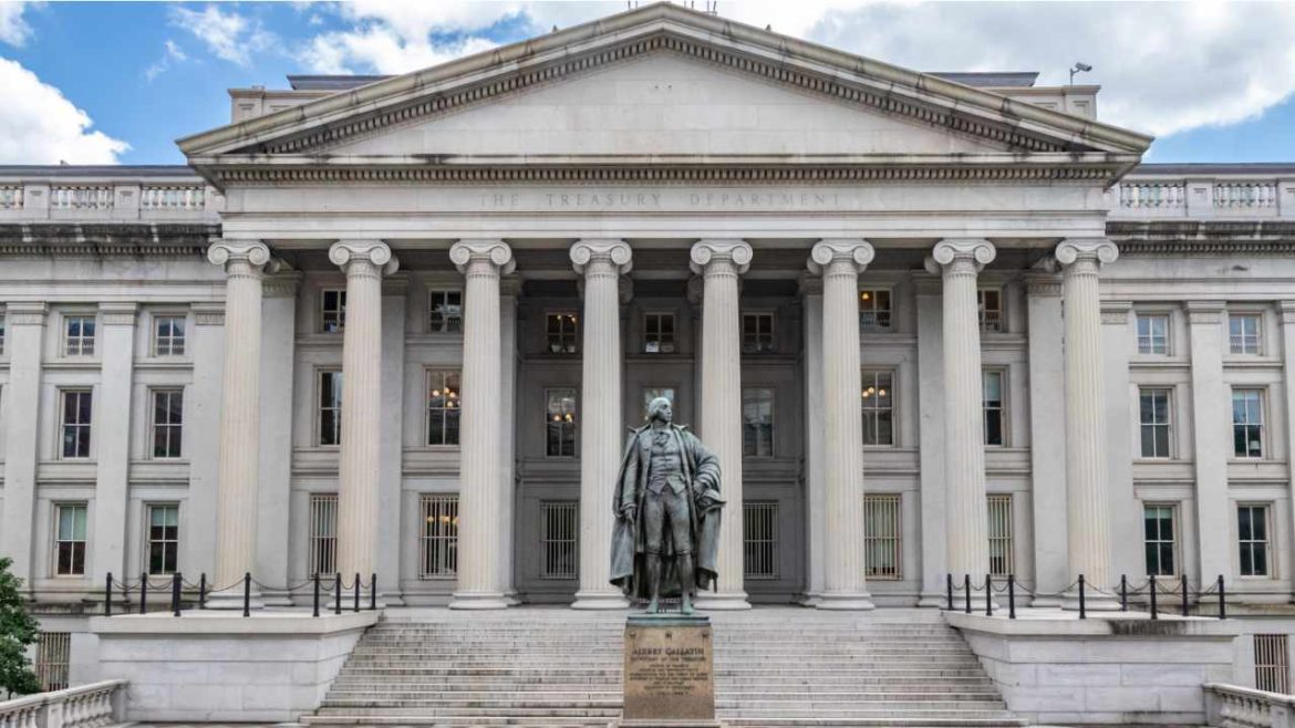 Senators Warn: Crypto Gains Tax May Force Sales
