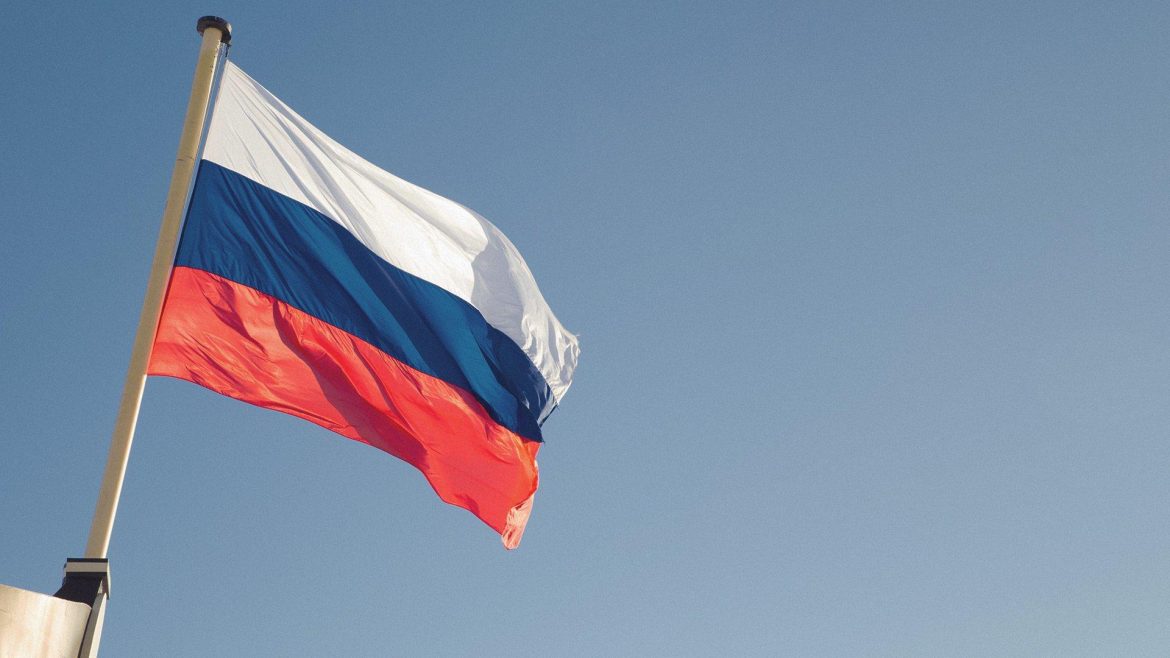 Russian Bank Backs Crypto Derivatives for Pros