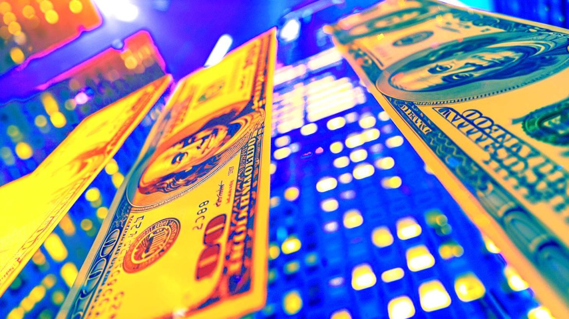 Foreign Investors Flee $37B from US Stocks