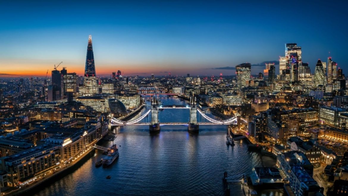 Smarter Web UK Sparks Bitcoin Surge