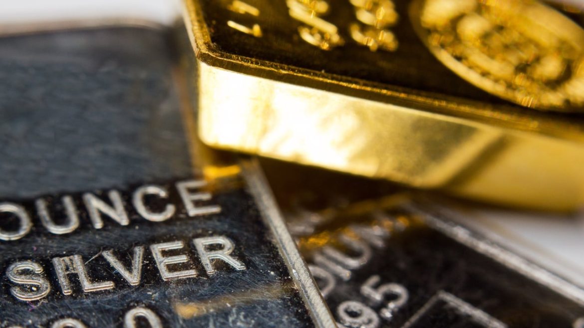 Silver, Platinum Surge as Dollar Hedge Shifts