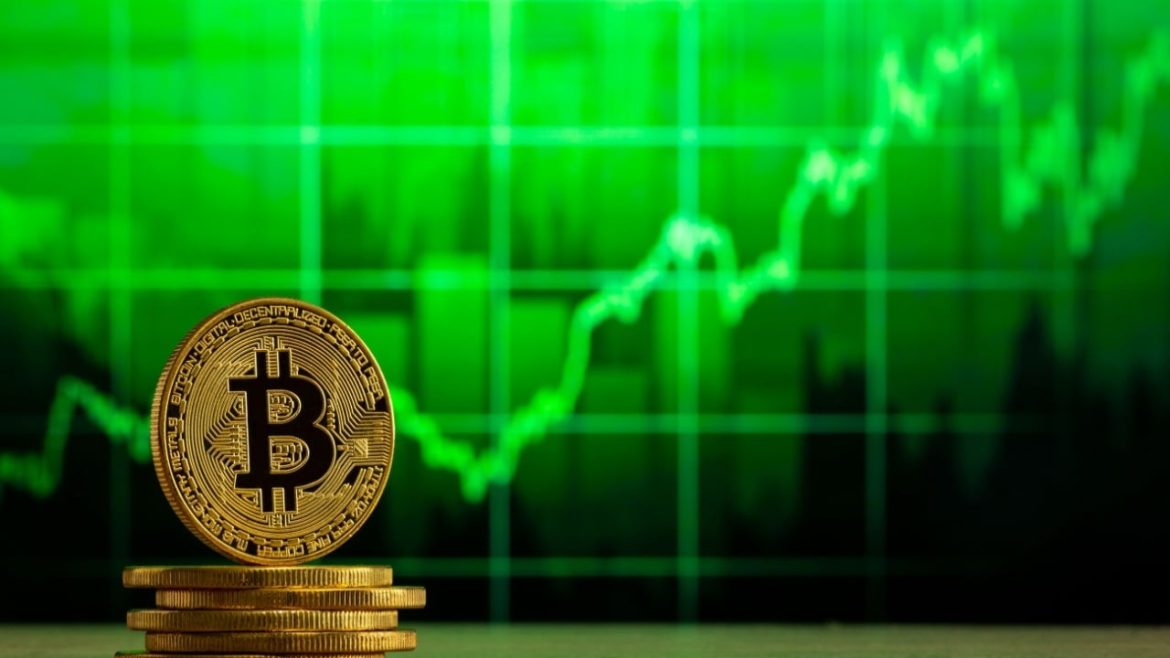 Bitcoin ETFs See $216M Inflow as BlackRock Balances Outflows