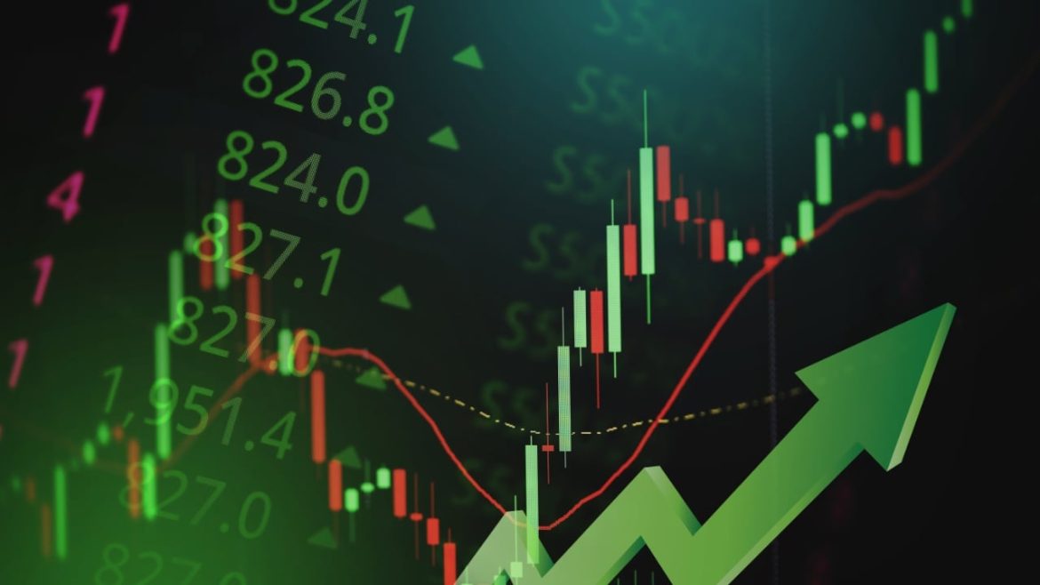 Crypto Staking ETF Debuts With SOL Yield