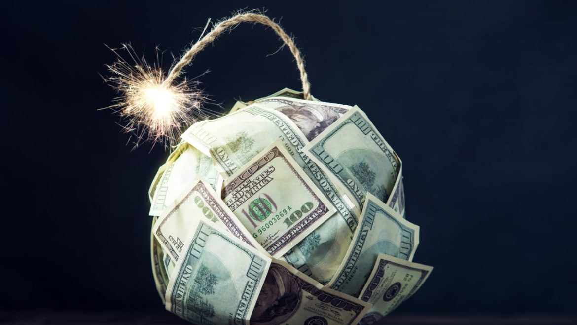 Debt Crisis: Dalio Warns of $18T Shock