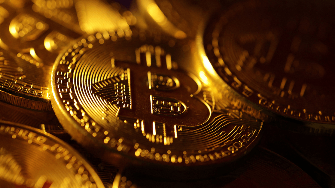 Bitcoin: Consolidation Nears End