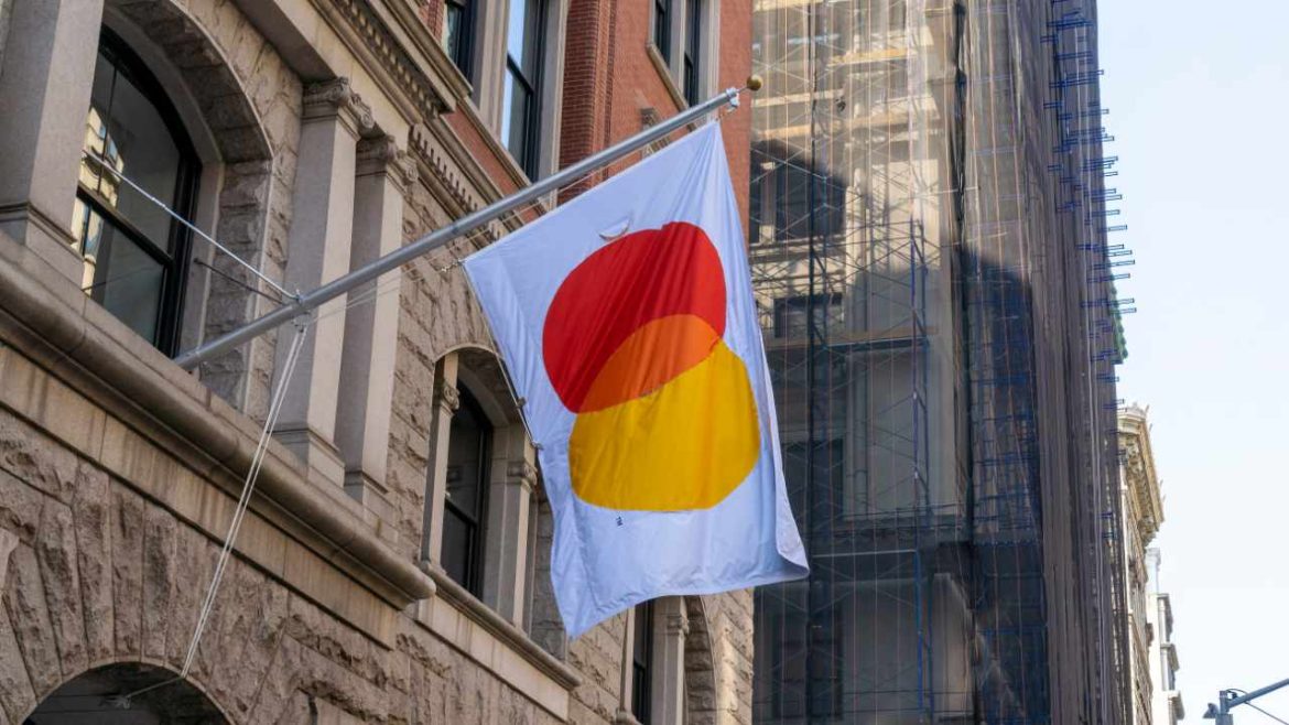 Stablecoins Gain Ground With Mastercard