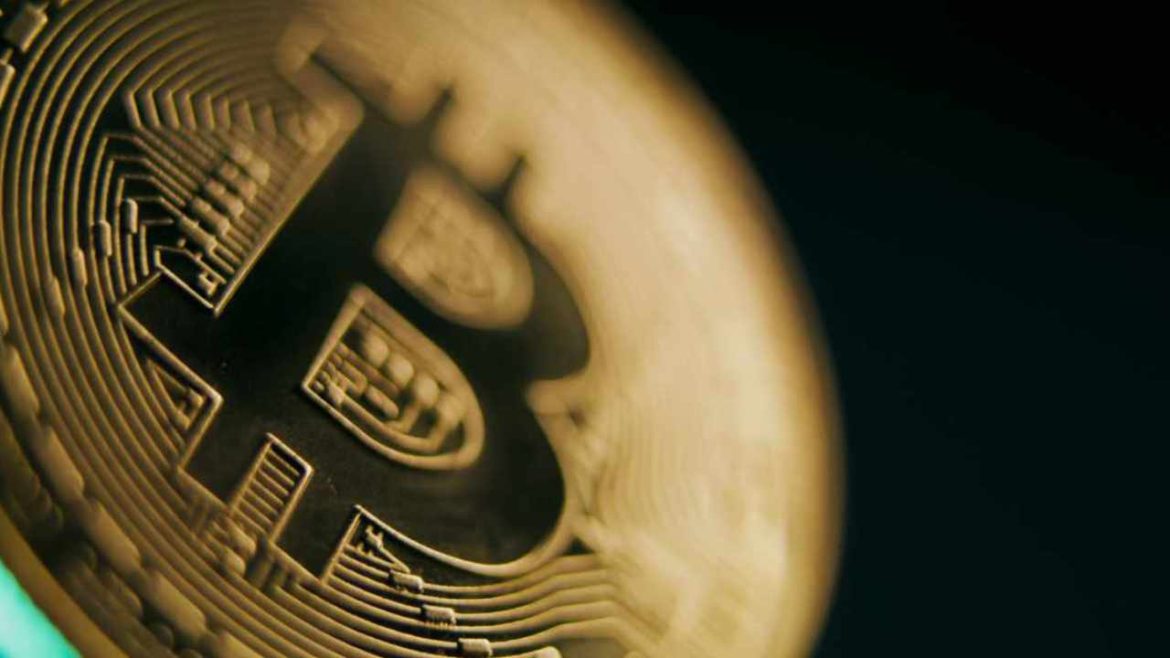 Kiyosaki’s Bitcoin Buy-Sell Strategy