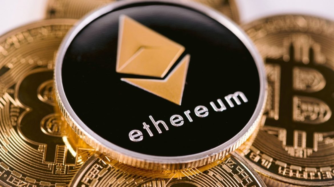Ether ETFs Surge as Bitcoin ETFs Dip