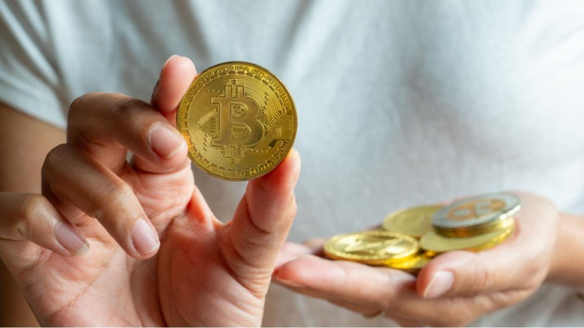 Bitcoin & Ether ETFs Rise